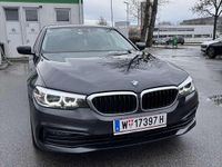 Gebraucht BMW 520 Sport Line 190 PS (139 kW) 2019 Grau Limousine