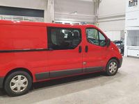 Gebraucht Renault Trafic 114 PS (83 kW) 2014 Rot Van / Kleinbus