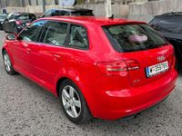 gebraucht Audi A3 Sportback Ambition 1,6 TDI DPF S-tronic