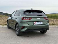 gebraucht Kia Ceed 1,5 TGDI Silber inkl. Style Paket