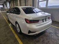 Gebraucht BMW 320 Sport Line 184 PS (135 kW) 2020 Weiß Limousine