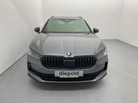 Neu Skoda Superb SportLine 193 PS (141 kW) 2026 Mittelgrau  metallic Kombi