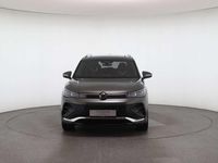 Gebraucht VW Tiguan Sport 150 PS (110 kW) 2025 Mittelgrün metallic SUV