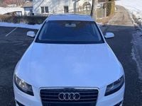 Gebraucht Audi A4 120 PS (88 kW) 2010 Weiß Kombi