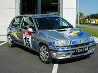 Gebraucht Renault Clio 135 PS (99 kW) 1992 Silber Kleinwagen