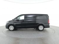 Gebraucht Mercedes Vito 163 PS (119 kW) 2023 Obsidianschwarz meta Van
