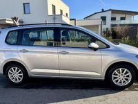 Gebraucht VW Touran Comfortline 150 PS (110 kW) 2019 Grau Van / Kleinbus