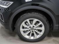 gebraucht VW T-Roc 15 TSI DSG Life Plus - LAGER 110 kW (150 PS) ...