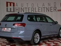 Gebraucht VW Passat 122 PS (89 kW) 2022 Grau Kombi