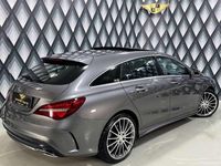 gebraucht Mercedes CLA220 Shooting Brake Aut.// AMG-LINE // PANO // LED //