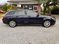 Gebraucht Mercedes CLA180 Avantgarde 116 PS (85 kW) 2018 Blau Limousine
