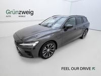 Gebraucht Volvo V60 Plus 253 PS (186 kW) 2025 Grau Kombi