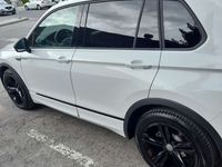 gebraucht VW Tiguan Tiguan1,5 TSI ACT Sky DSG Sky R-Line Black Style