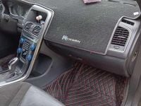 gebraucht Volvo XC60 D4 Momentum R-Design Geartronic