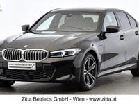Gebraucht BMW 330e 184 PS (135 kW) 2024 Saphirschwarz metall