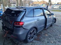 gebraucht Mercedes B180 Aut. Avantgarde Navi Leder Kamera Euro6