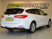 gebraucht Ford Focus Turnier 1,5 EcoBl. ''AHK*NAVI*SITZH*LED*R-KAM
