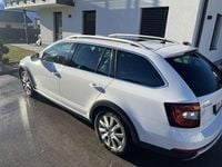 gebraucht Skoda Octavia Scout 20 TDI 4x4 DSG