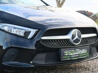 Gebraucht Mercedes A180 116 PS (85 kW) 2022 Schwarz Limousine