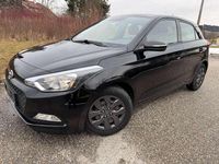 Gebraucht Hyundai i20 Edition 75 PS (55 kW) 2017 Limousine