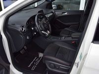 gebraucht Mercedes B200 d 4MATIC Aut. *AMG-Line*Kamera*LED*