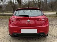 Gebraucht Alfa Romeo Giulietta Distinctive 140 PS (102 kW) 2013 Rot Limousine