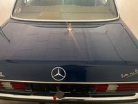 gebraucht Mercedes 230 Klassikerin rostfreiem Zustand