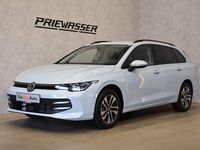 Gebraucht VW Golf VIII Business 115 PS (84 kW) 2026 Hellblau  metallic Kombi