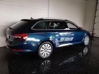 gebraucht Skoda Superb Superb Kombi Style IV 156/218 DSG Kombi Style IV 156/218 DSG