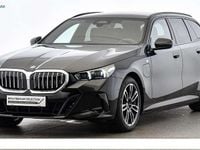 Gebraucht BMW 530e Shadowline 299 PS (219 kW) 2024 Saphirschwarz Kombi