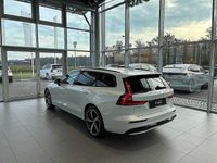 Gebraucht Volvo V60 252 PS (185 kW) 2025 Weiß Kombi