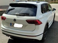 gebraucht VW Tiguan Tiguan1,5 TSI ACT Sky DSG Sky R-Line Black Style