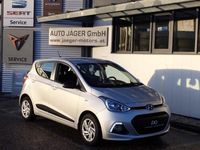 Gebraucht Hyundai i10 Blackline 67 PS (49 kW) 2015 Silber  metallic Kleinwagen