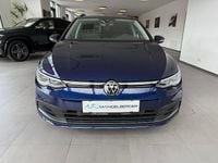 Gebraucht VW Golf VIII Style 150 PS (110 kW) 2022 Atlantik blue metallic Kombi