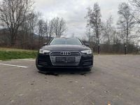 Gebraucht Audi A4 Sport 150 PS (110 kW) 2018 Schwarz Kombi