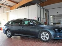 gebraucht Skoda Superb Kombi 16 TDI Style DSG