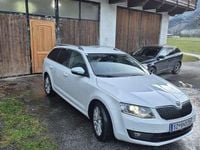 gebraucht Skoda Octavia Combi 2,0 Elegance TDI Green tec DSG