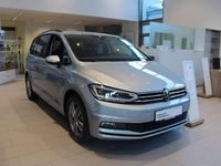 Neu VW Touran 150 PS (110 kW) 2025 Silber  metallic Van / Kleinbus
