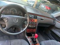 gebraucht Mercedes E200 Kompressor Classic