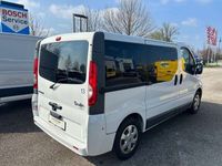 gebraucht Renault Trafic Passenger Expression 2,0 dCi 115 DPF