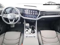 gebraucht VW Touareg 3.0 TDI 210 kW 4Motion R-Line V6 4M Black AHK...