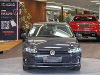 Gebraucht VW Polo 65 PS (47 kW) 2018 Grau Kleinwagen