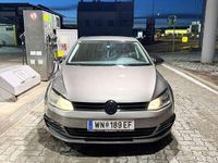 Gebraucht VW Golf VII Comfortline 105 PS (77 kW) 2014 Limousine