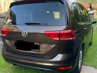 Gebraucht VW Touran 116 PS (85 kW) 2017 Braun Van / Kleinbus