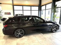 Gebraucht BMW 320 M Sport 190 PS (139 kW) 2024 Schwarz Kombi