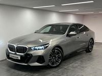 Gebraucht BMW 520 M Sport 208 PS (152 kW) 2025 Grau Limousine