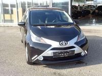 Gebraucht Toyota Aygo X-play 69 PS (50 kW) 2016 Schwarz Kleinwagen