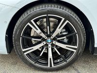 gebraucht BMW 520 d Touring xDrive M-Paket Aut. / AHK / PANO / Harman Kardon / 20"