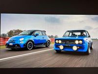 Gebraucht Abarth 695 179 PS (131 kW) 2022 Blau Kleinwagen