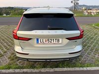gebraucht Volvo V60 T8 Inscription PHEV AWD VollLeder/Massage/H&K/Pano